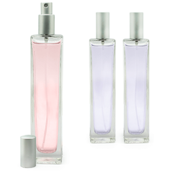 Flakon für hohes Parfüm von 100 ml. Online-Verkauf. Flakon für hohes Parfüm von 100 ml. Online-Verkauf.