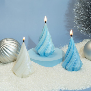 Komplettset für 8 Frozen-Weihnachtskerzen – super einfach! Komplettset für 8 Frozen-Weihnachtskerzen – super einfach!