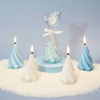 Komplettset für 8 Frozen-Weihnachtskerzen – super einfach! Komplettset für 8 Frozen-Weihnachtskerzen – super einfach!