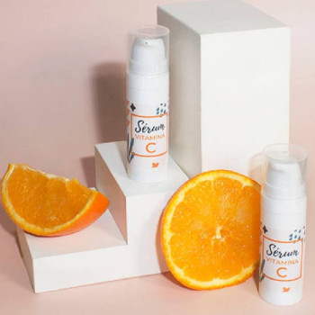 Kit para fazer soro facial caseiro com vitamina C. Materiais e instruções Kit para fazer soro facial caseiro com vitamina C. Materiais e instruções